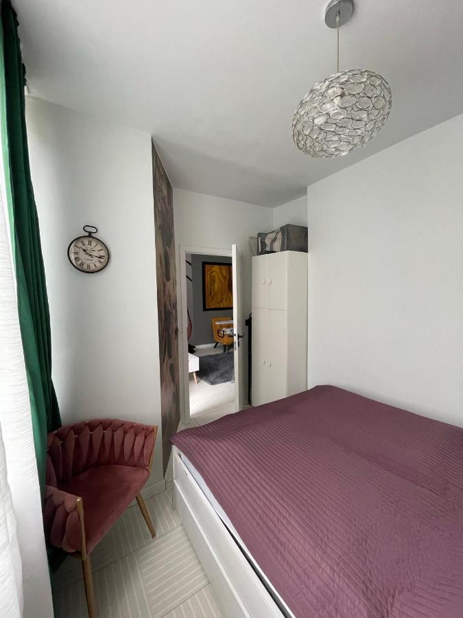 Bright: Flat With Balcony - Kitchen - Free Parking Leilighet Berlin Eksteriør bilde